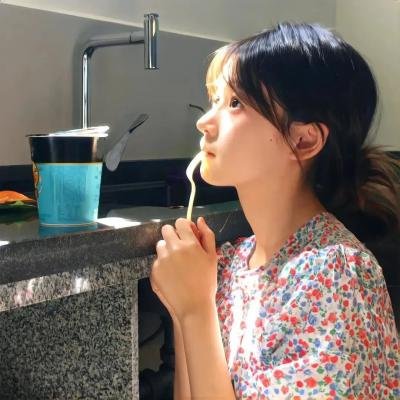 一脸嫌弃给你看胖次第一季