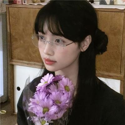 黑衣人